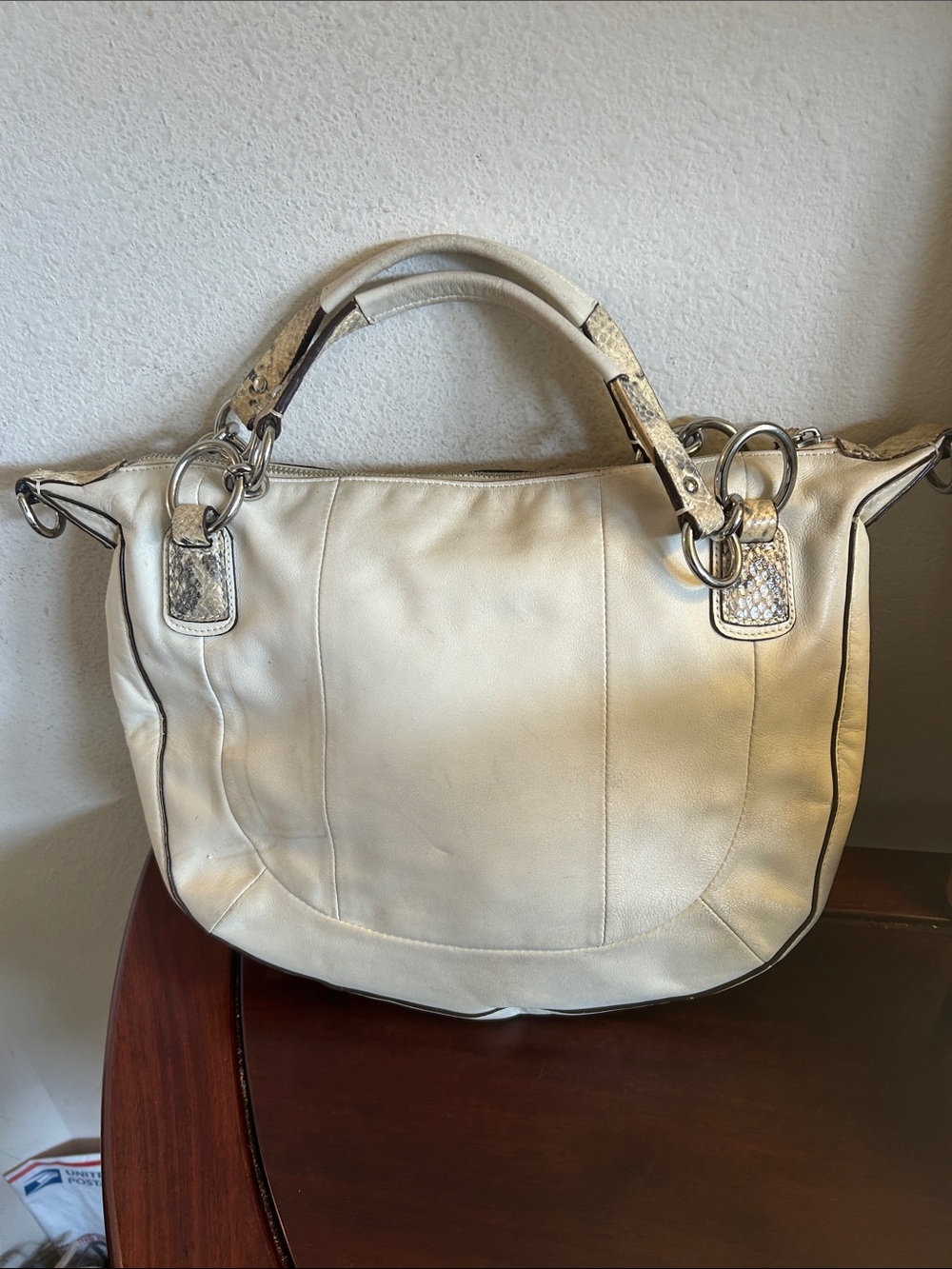 Coach White and Beige Snake-Print Leather Shoulder Bag - Picture 6 of 11
